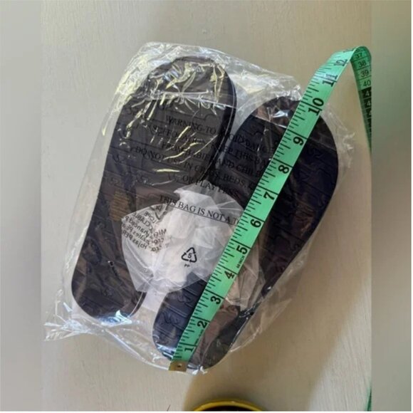 NWT vineyard vines Heritage Foam Flip Flops in nautical navy - Picture 4 of 7